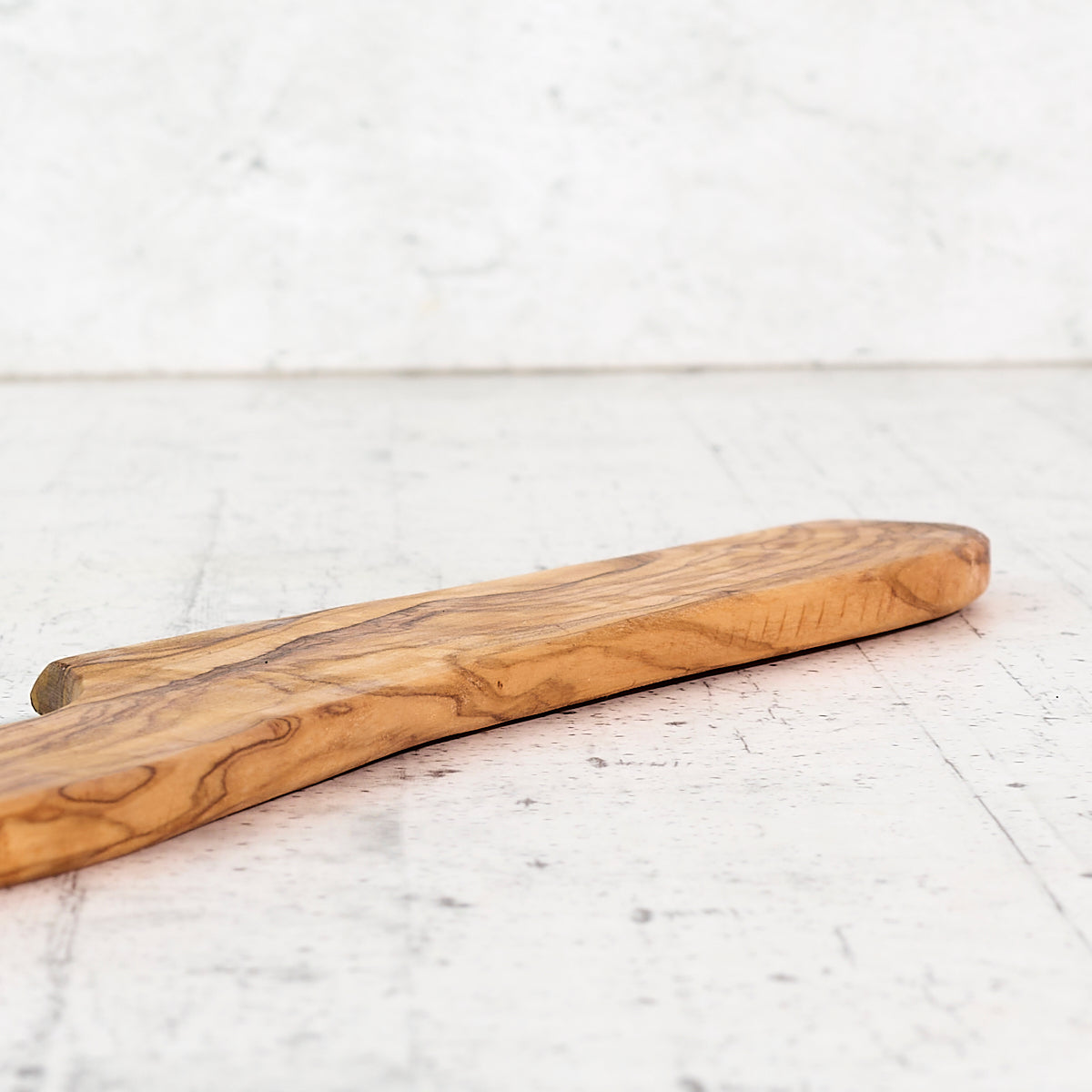 Coltello per verdure-polenta in legno di olivo