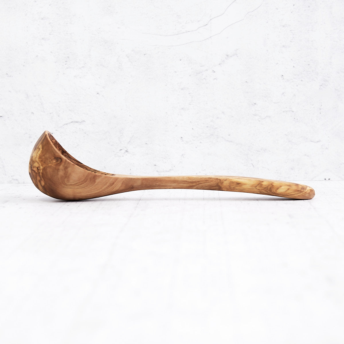 Mestolo "antica Roma" in legno di olivo