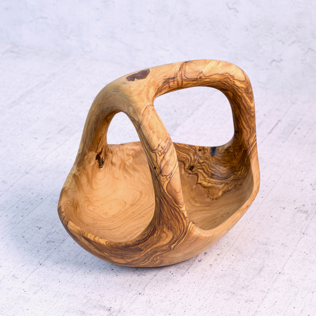 Cestino in legno di olivo con manico