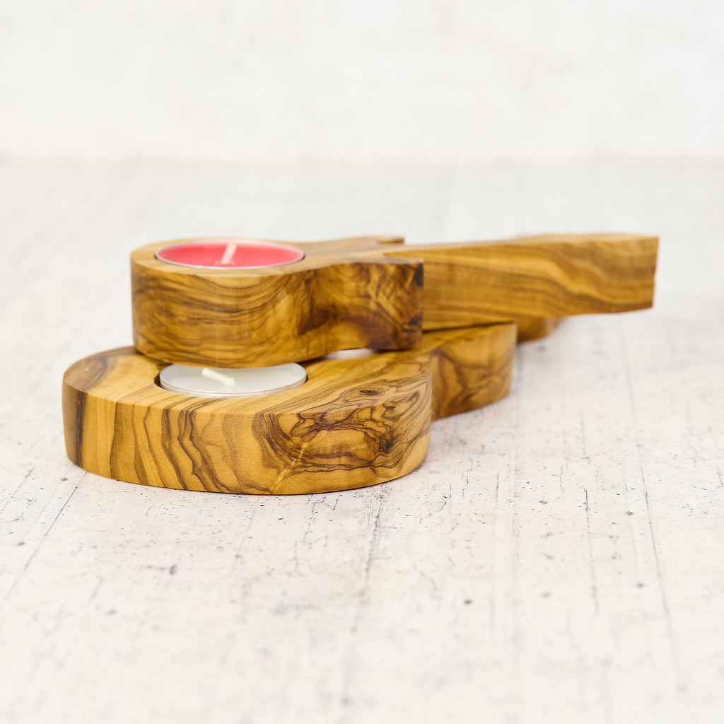 Chitarra portacandele artigianale in legno di ulivo