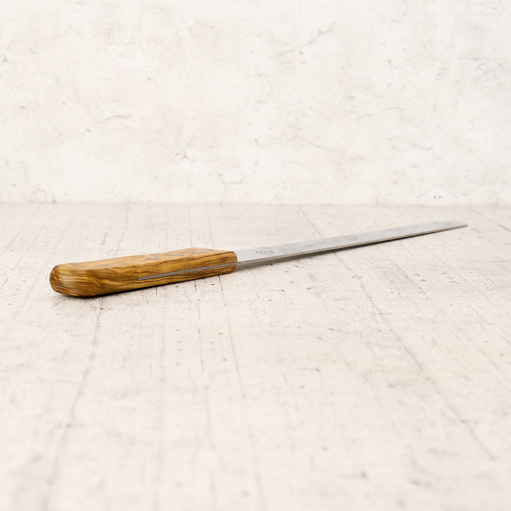 Coltello per pane in legno di ulivo artigianale
