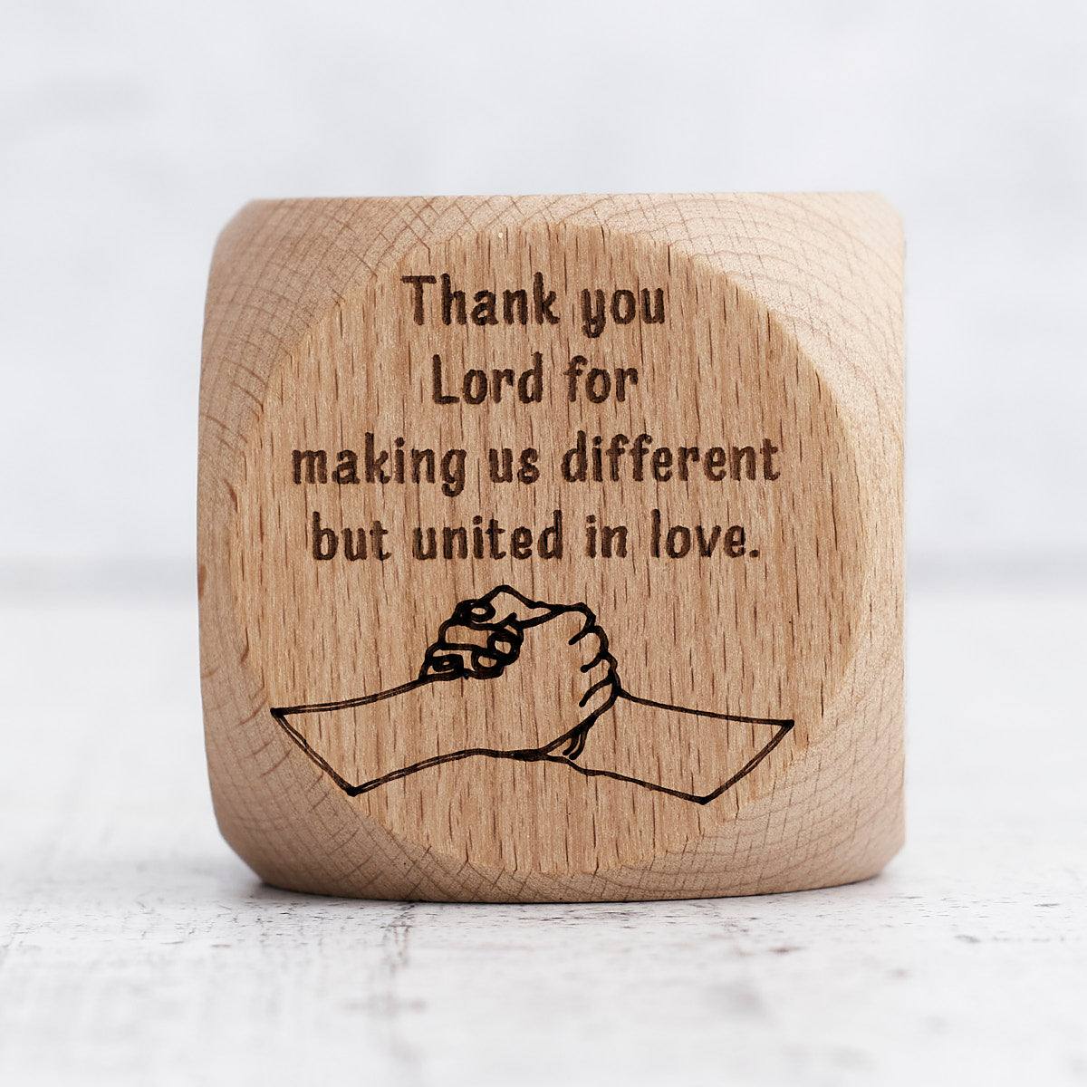 Dado preghiere in legno (lingua inglese)