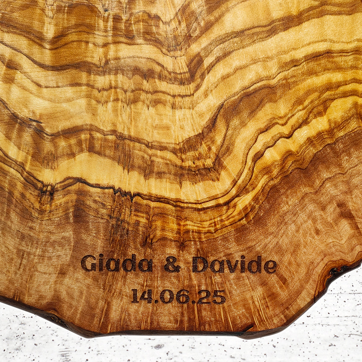 Tagliere "antipasti" in legno di olivo