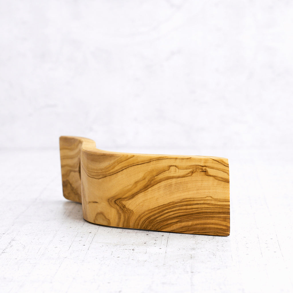 Porta bottiglia "esse" in legno di olivo