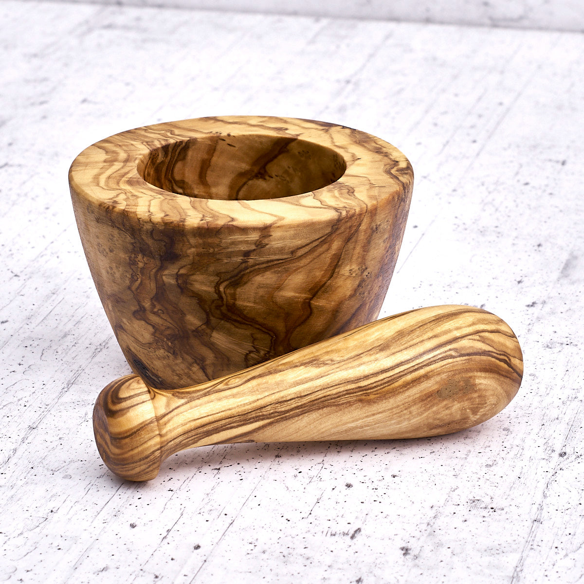 Mortaio cento usi in legno di olivo