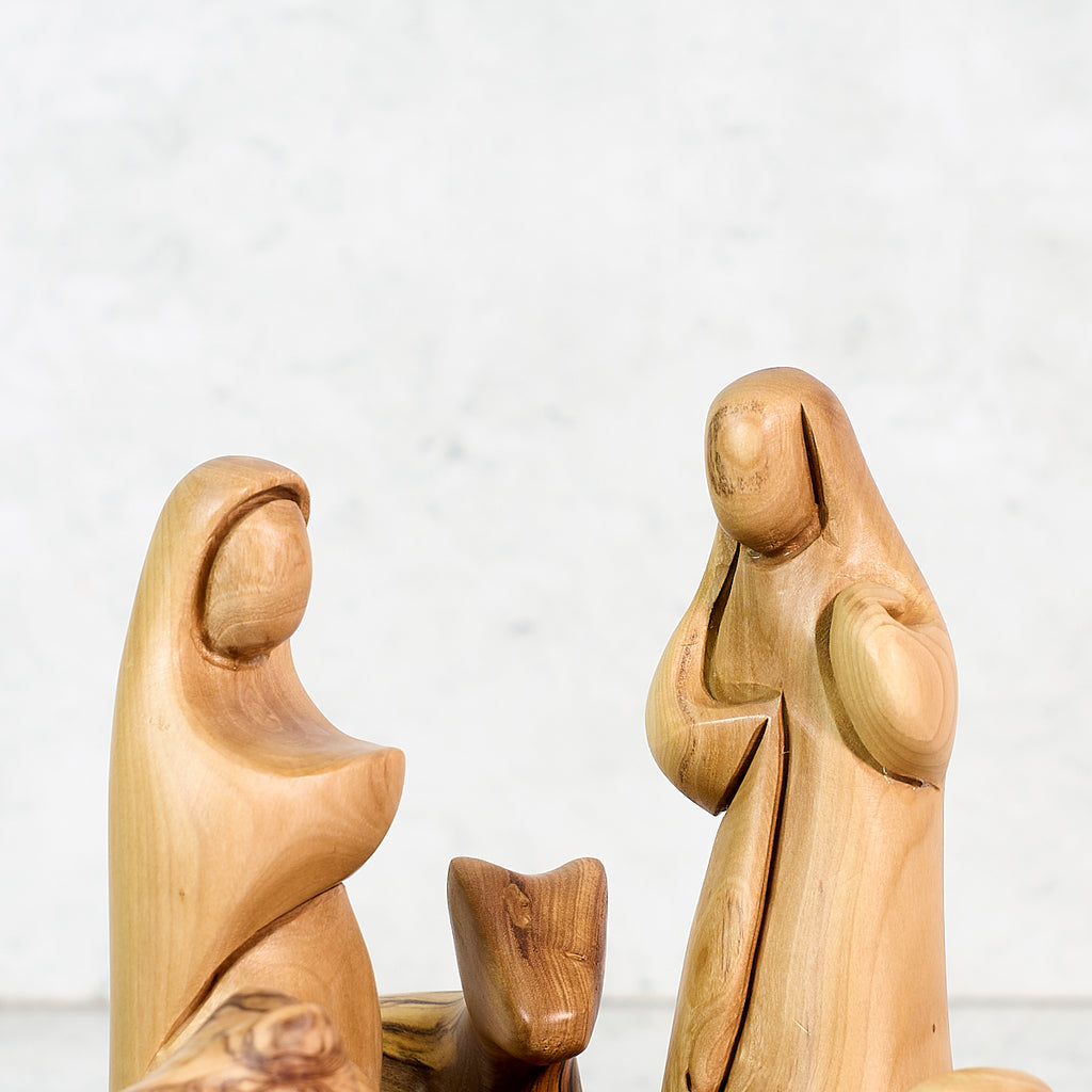 Assisi - presepe in legno di ulivo