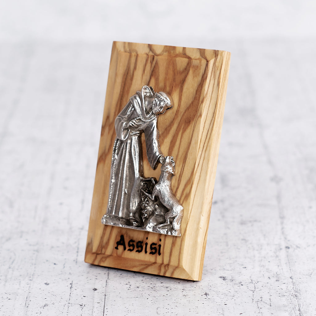 Fratello lupo in legno di ulivo