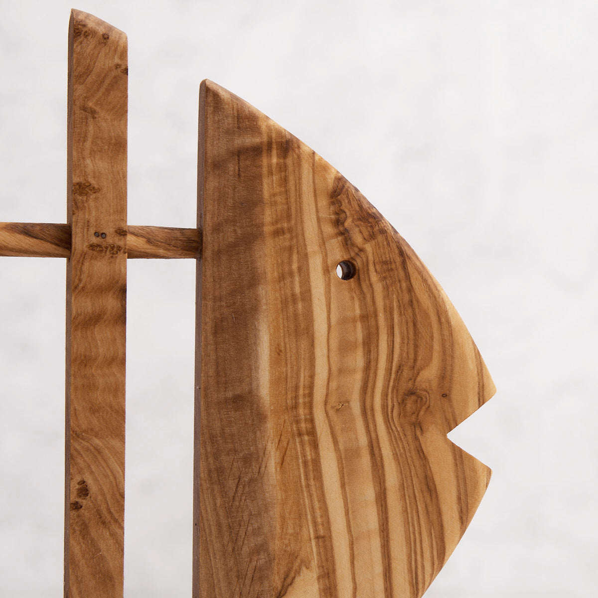 Sotto pentola pesce in legno di olivo