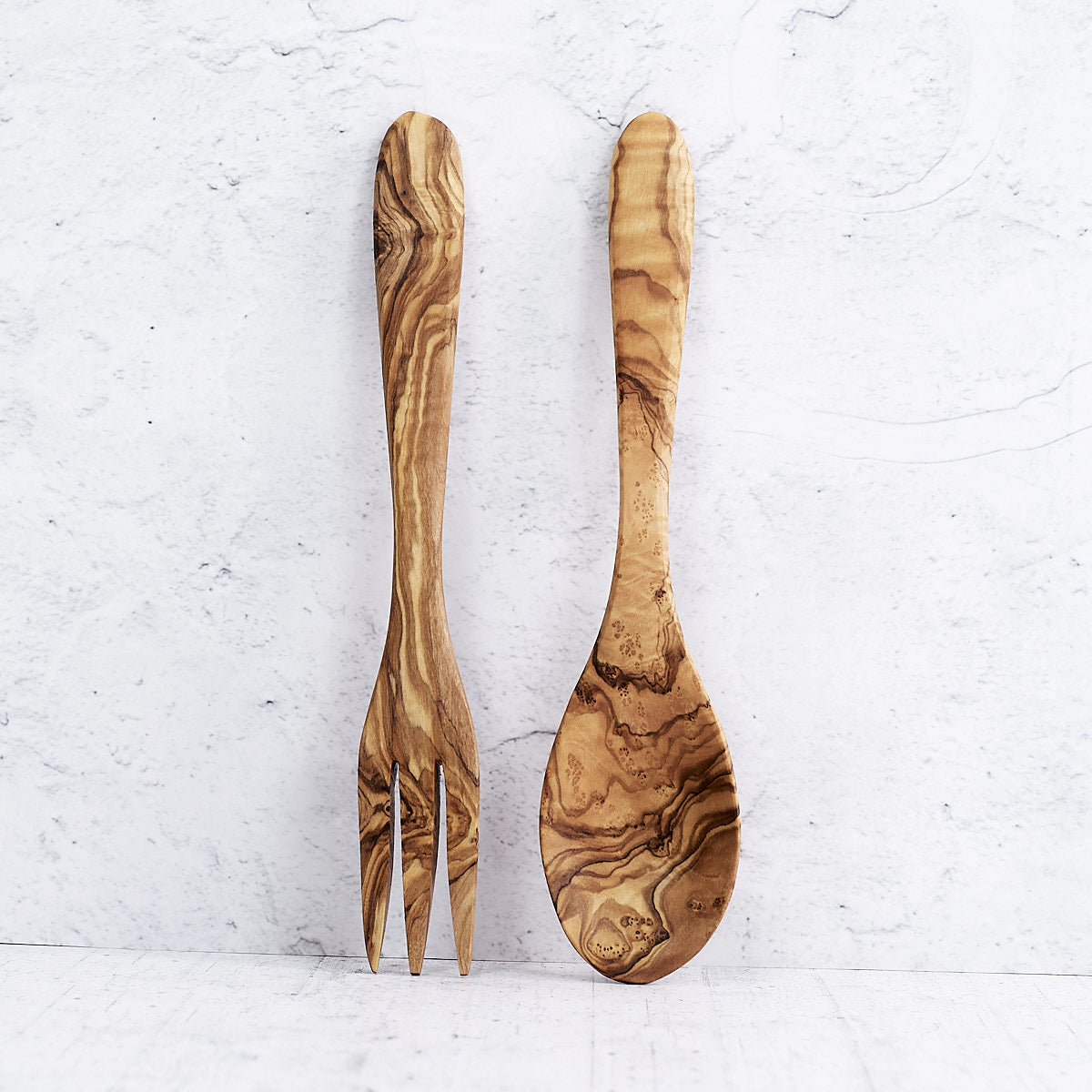 Coppia posate classiche in legno di olivo