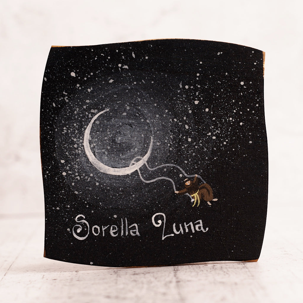 Sorella luna - quadretto in legno di olivo dipinto a mano