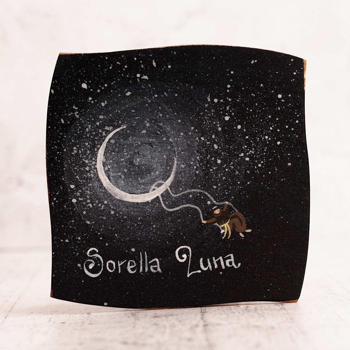 Sorella luna - quadretto in legno di olivo dipinto a mano