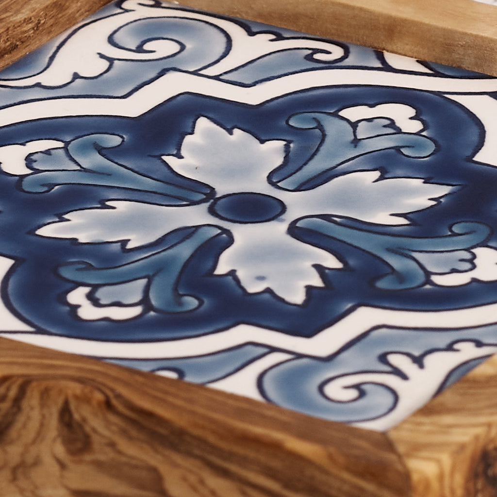 Sottobottiglia in legno di olivo e ceramica