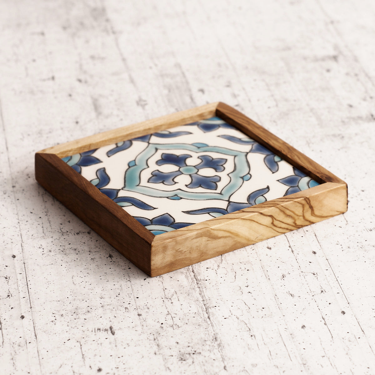 Sottobottiglia in legno di olivo e ceramica