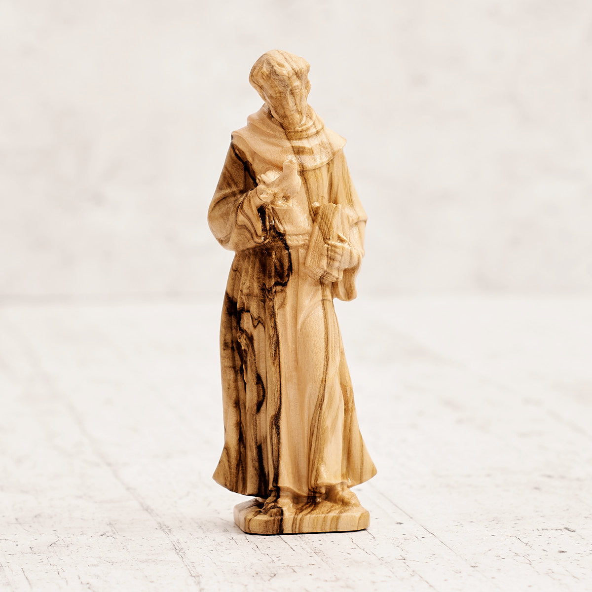 San Francesco d’Assisi in legno d’ulivo - artigianato religioso unico
