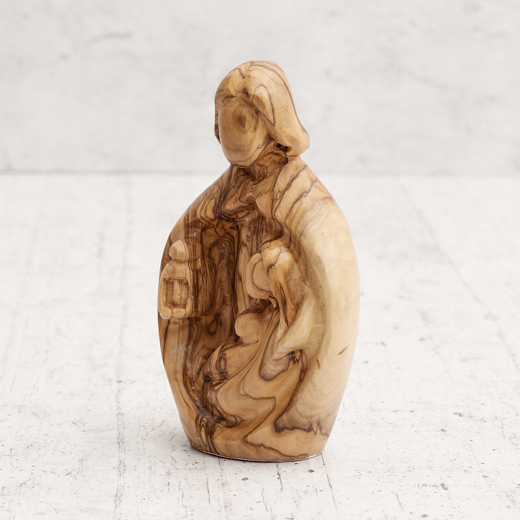 Sacra famiglia in legno di ulivo - lavorazione di intaglio manuale