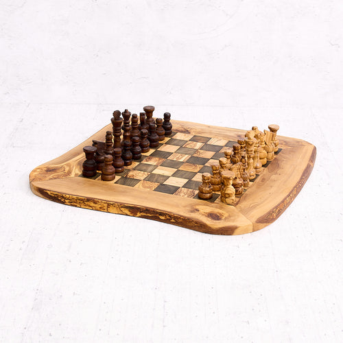 Scacchiera rustica in legno di ulivo