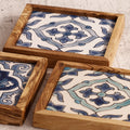 Sottobottiglia in legno di olivo e ceramica