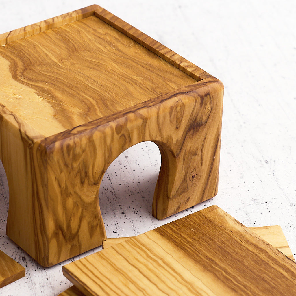 Set sottobicchieri "Italia" in legno di olivo