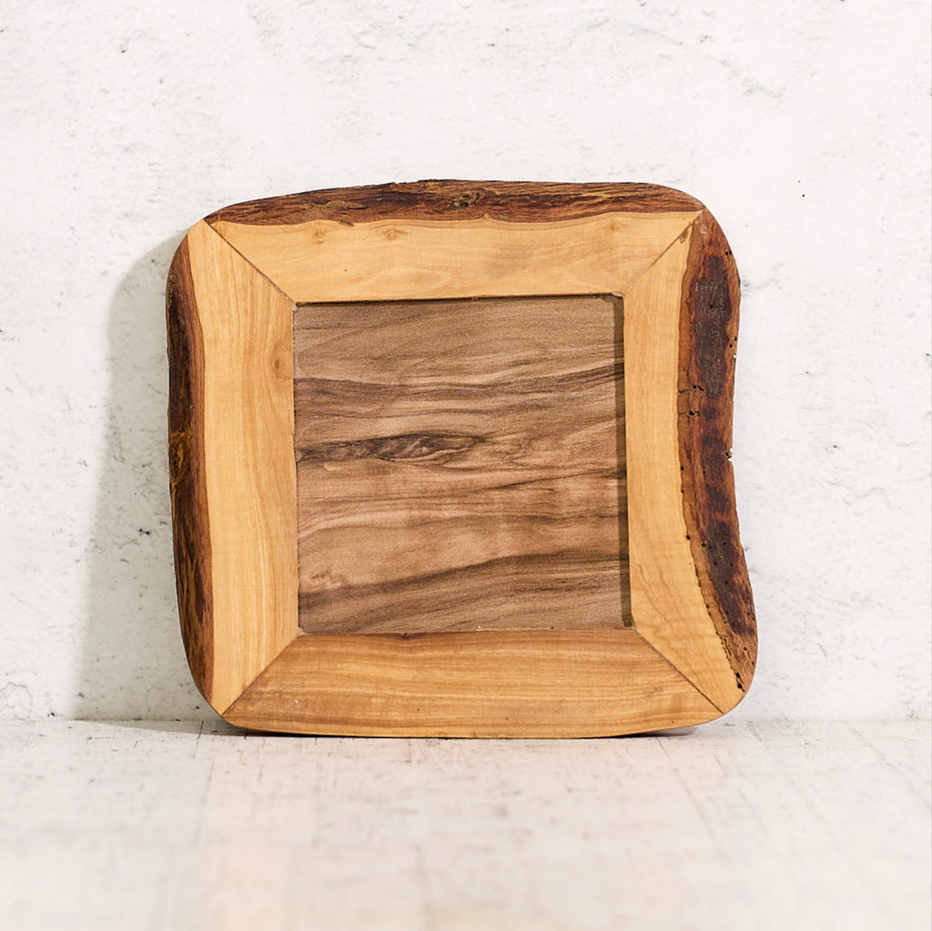 Sotto pentola rustico in ceramica e legno di ulivo
