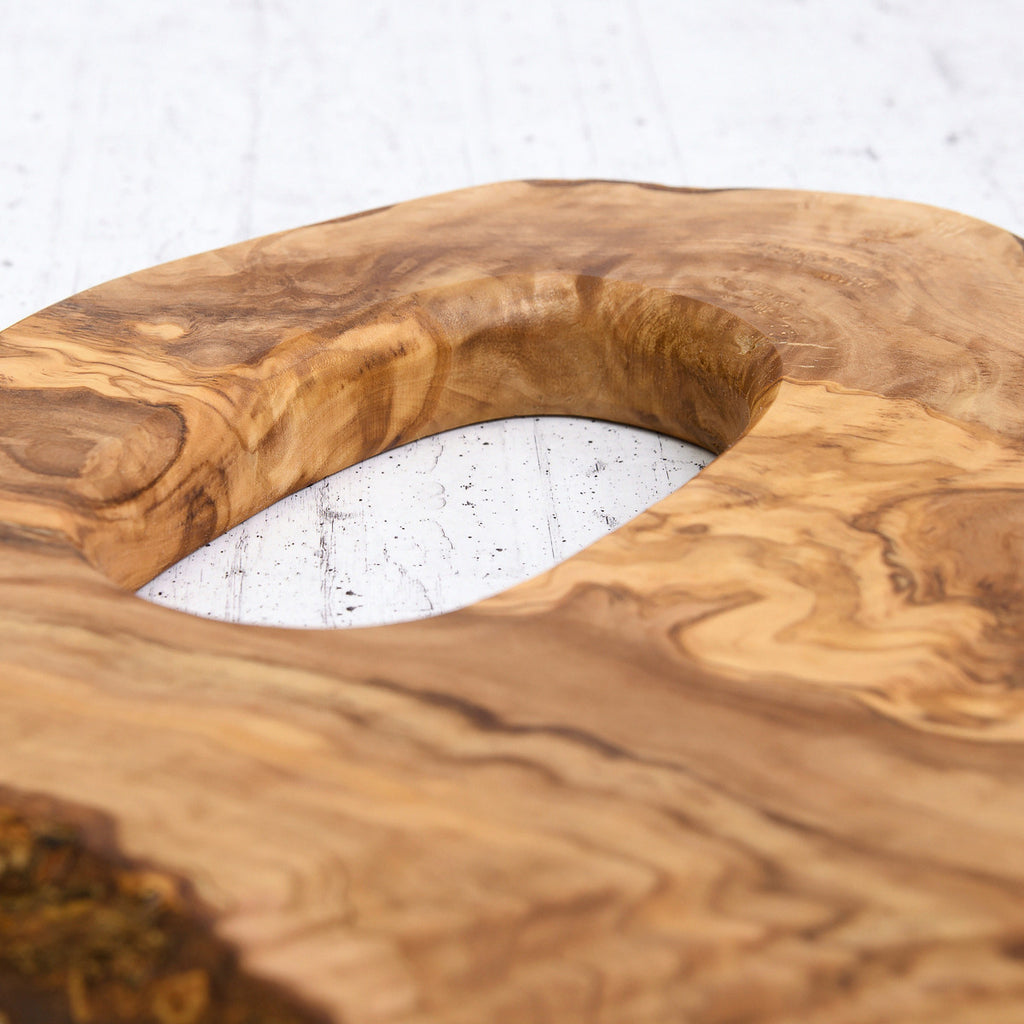 Tagliere maniglia in legno di olivo