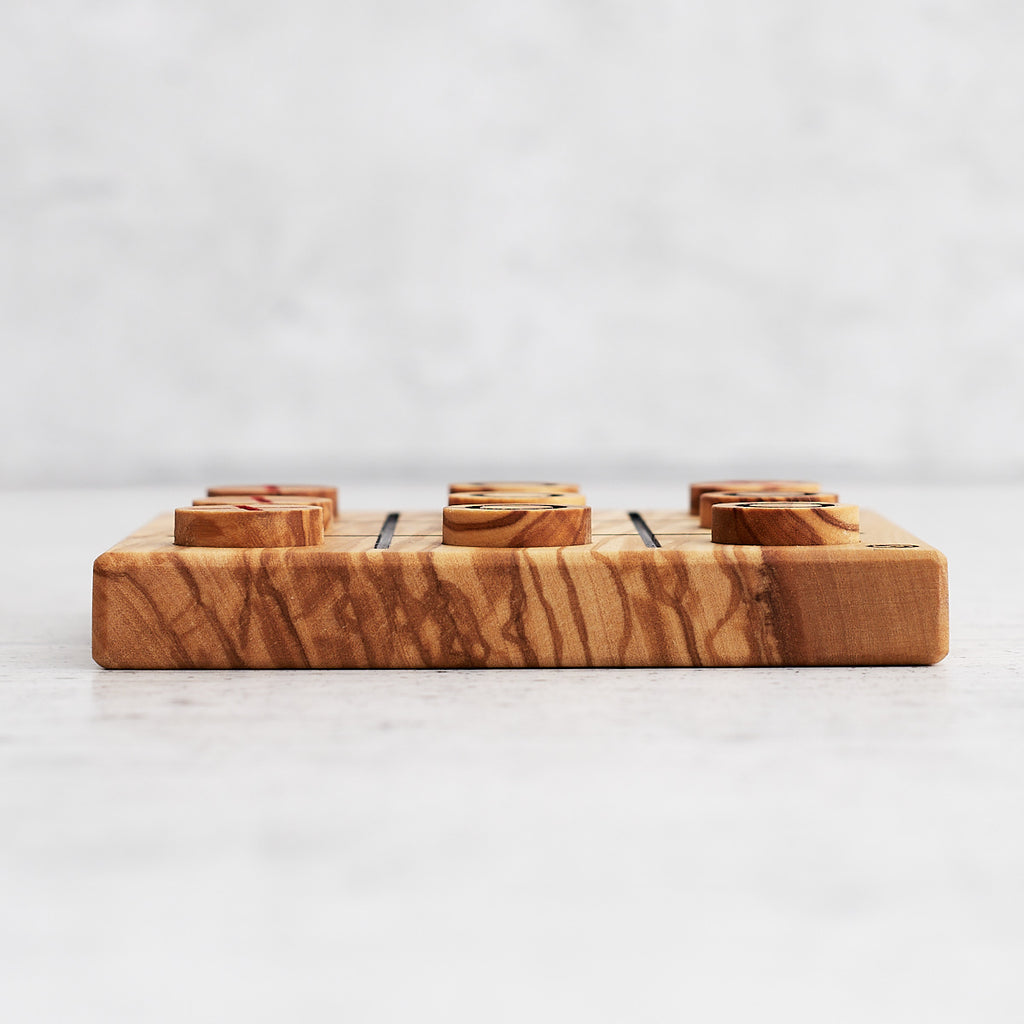 Tris in legno di ulivo