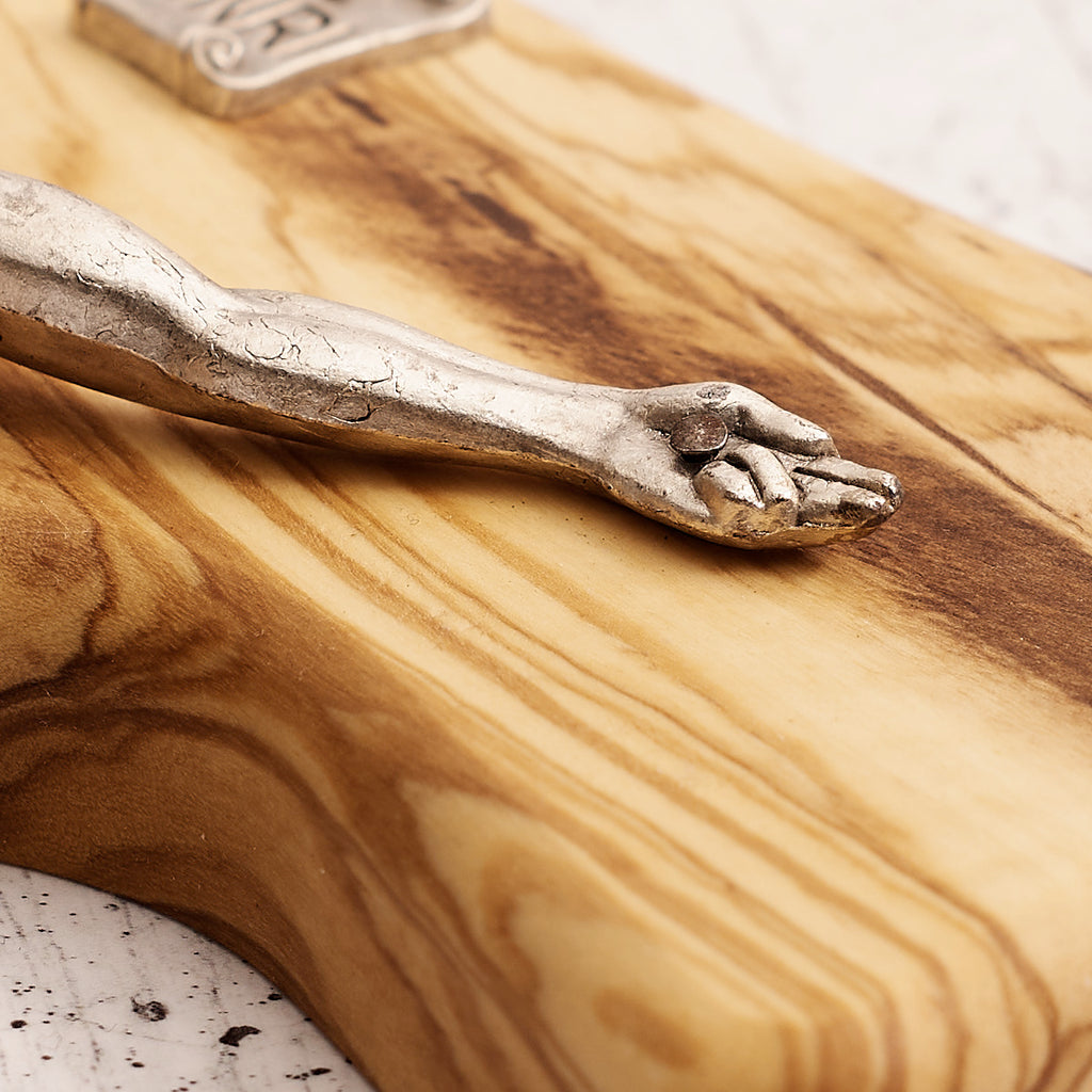 Tau in legno di olivo con corpo di Cristo