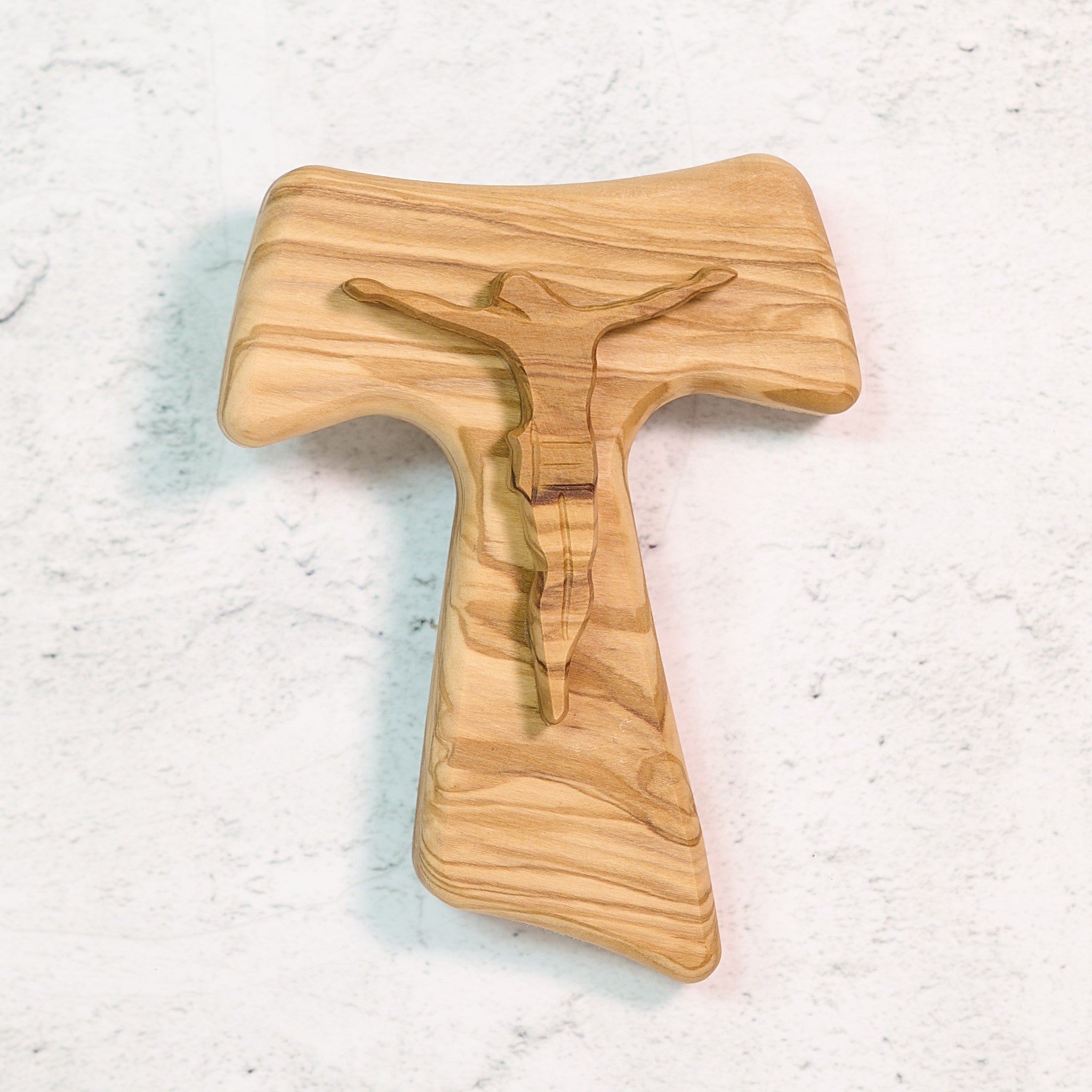 Tau con corpo di Cristo in legno di olivo