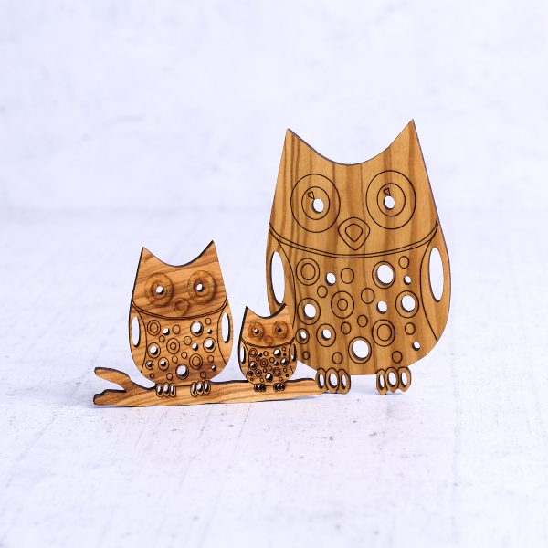 Family owls in olive wood