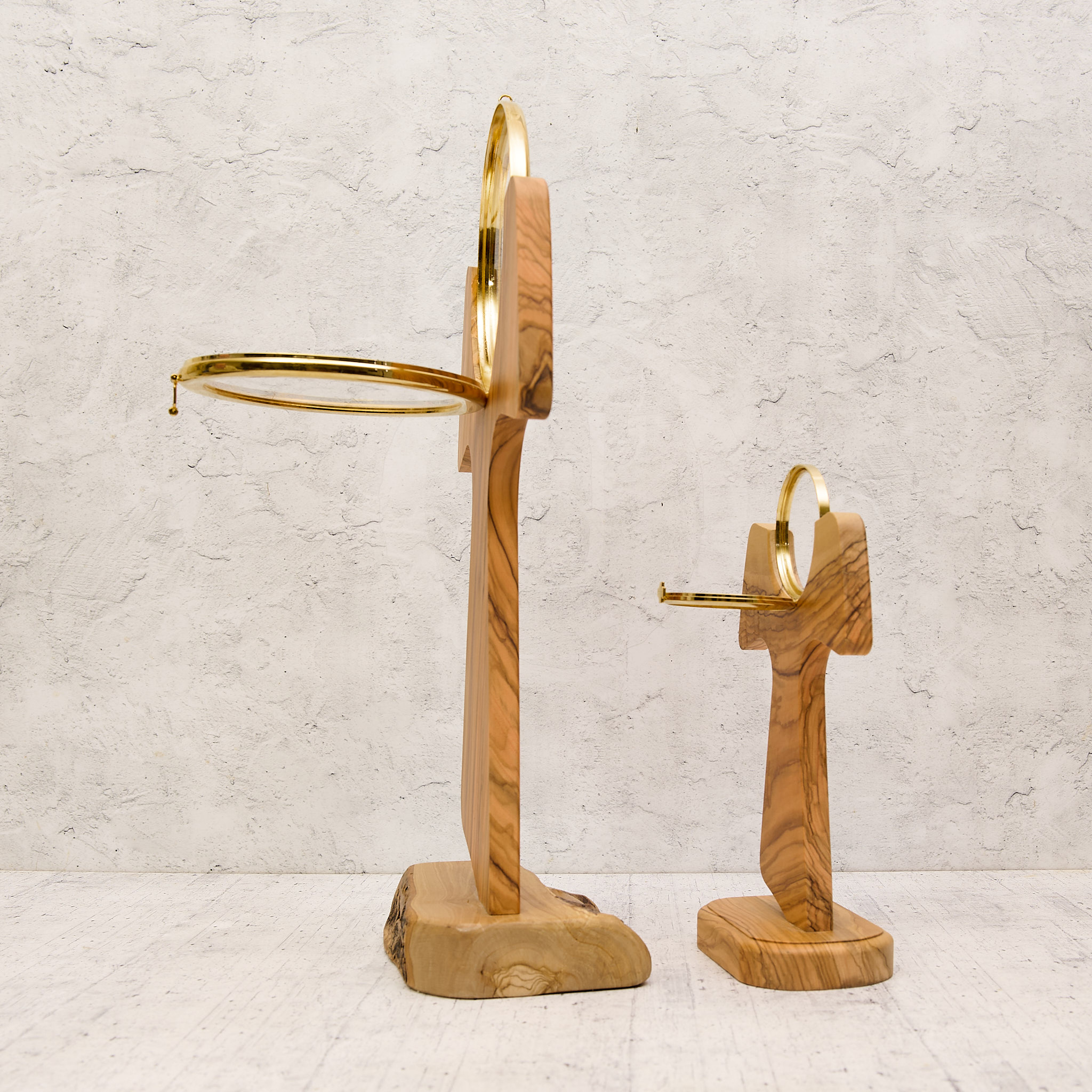 Ostensorio Tau San Francesco in metallo dorato in oro e legno di olivo - immagine 2