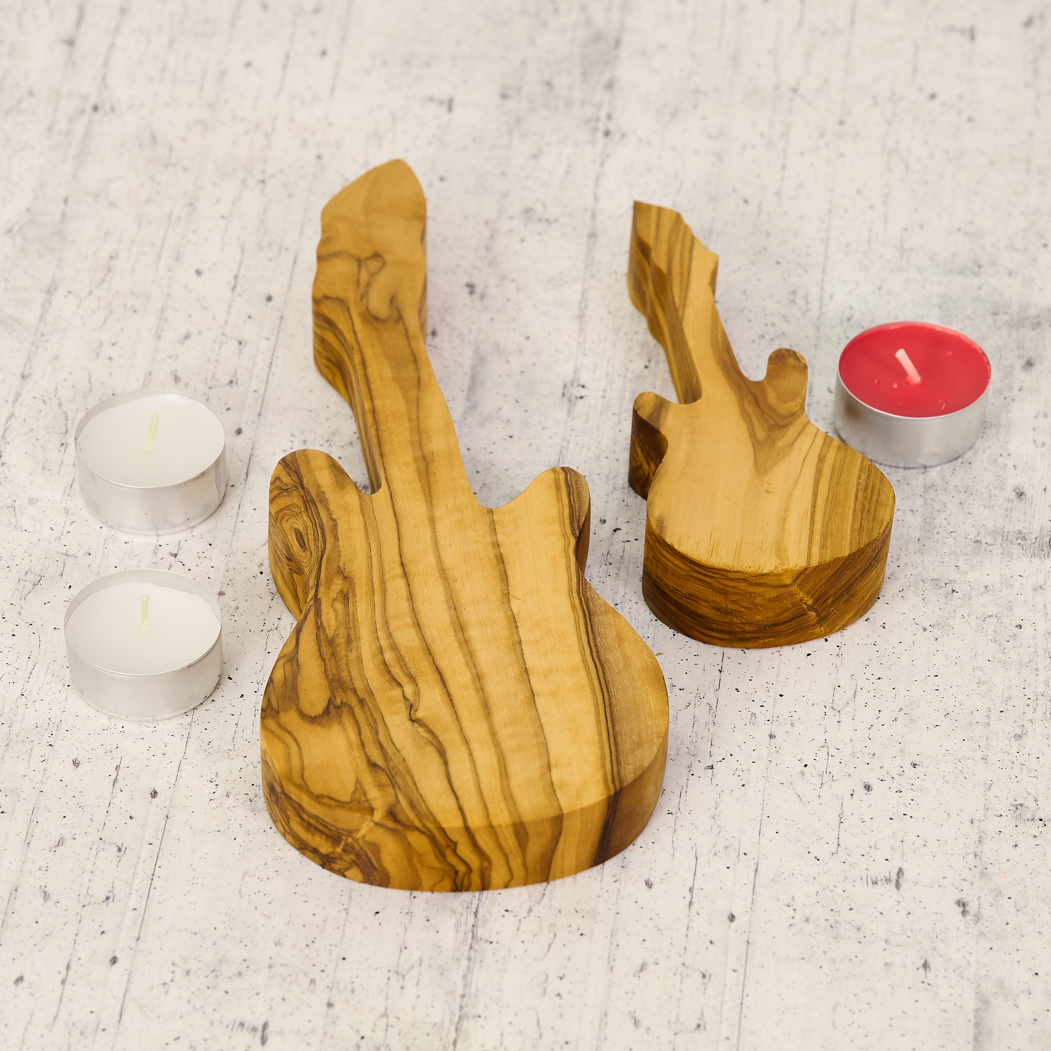 Chitarra portacandele artigianale in legno di ulivo - immagine 3