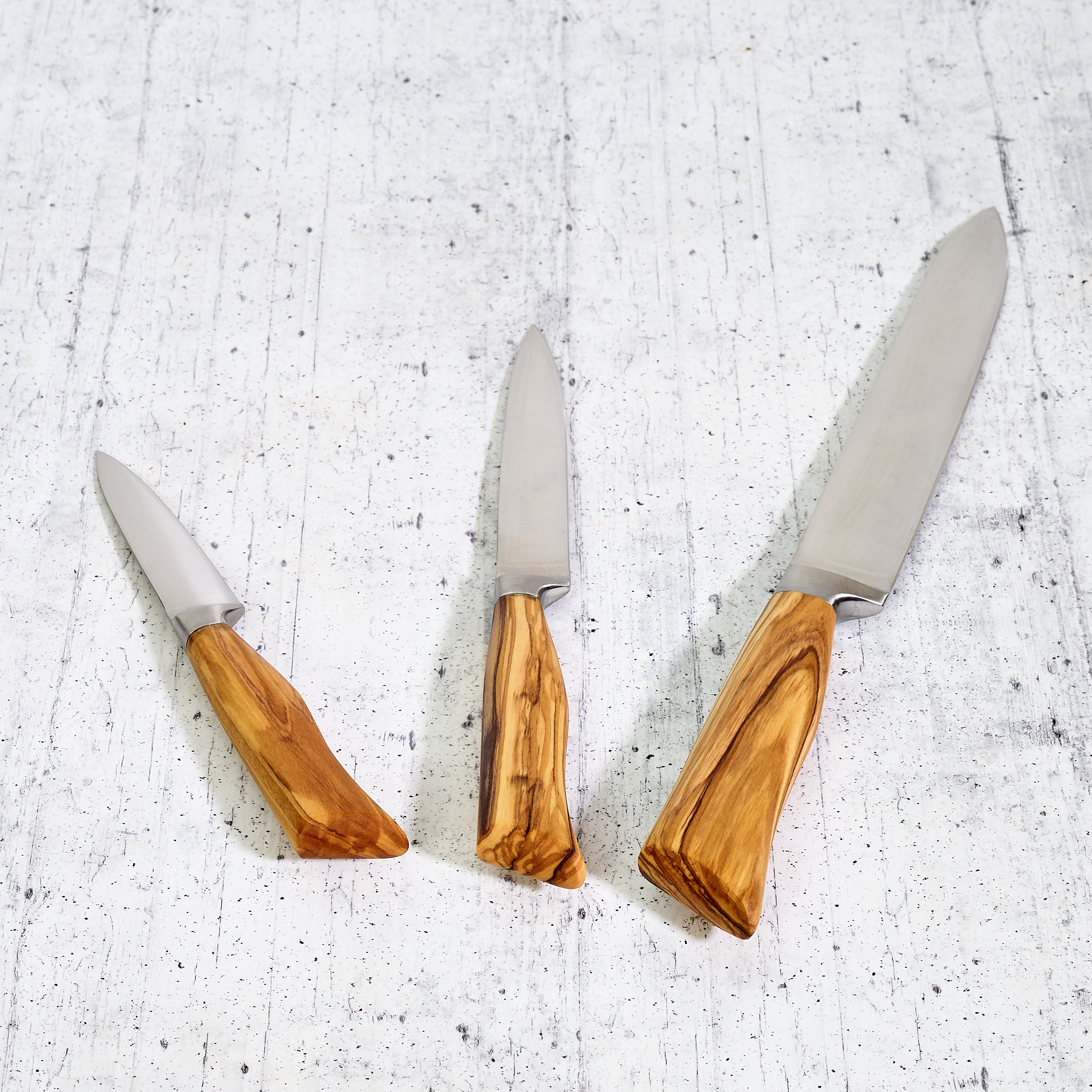 Coltelli da cucina con manico in legno di ulivo - immagine 3