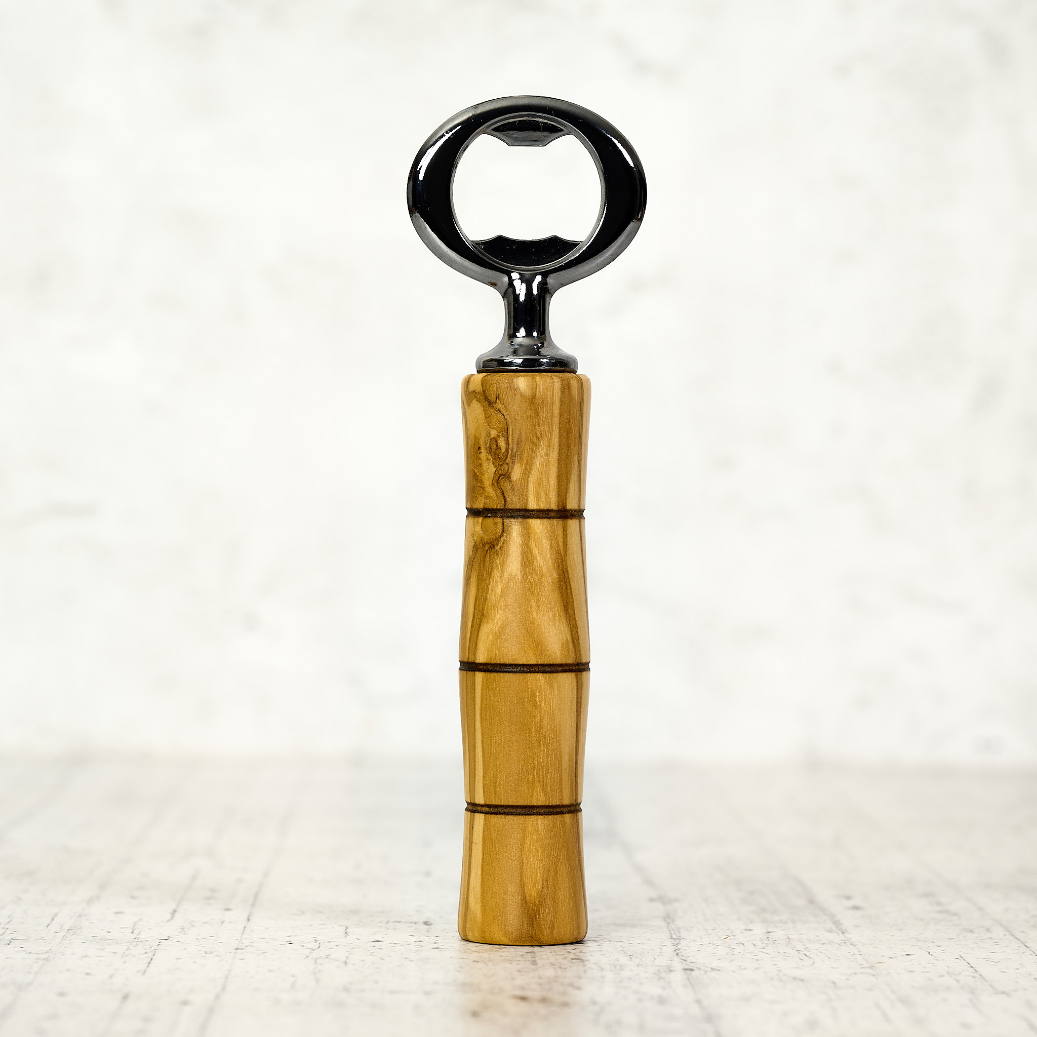 Apribottiglie con manico in legno di ulivo