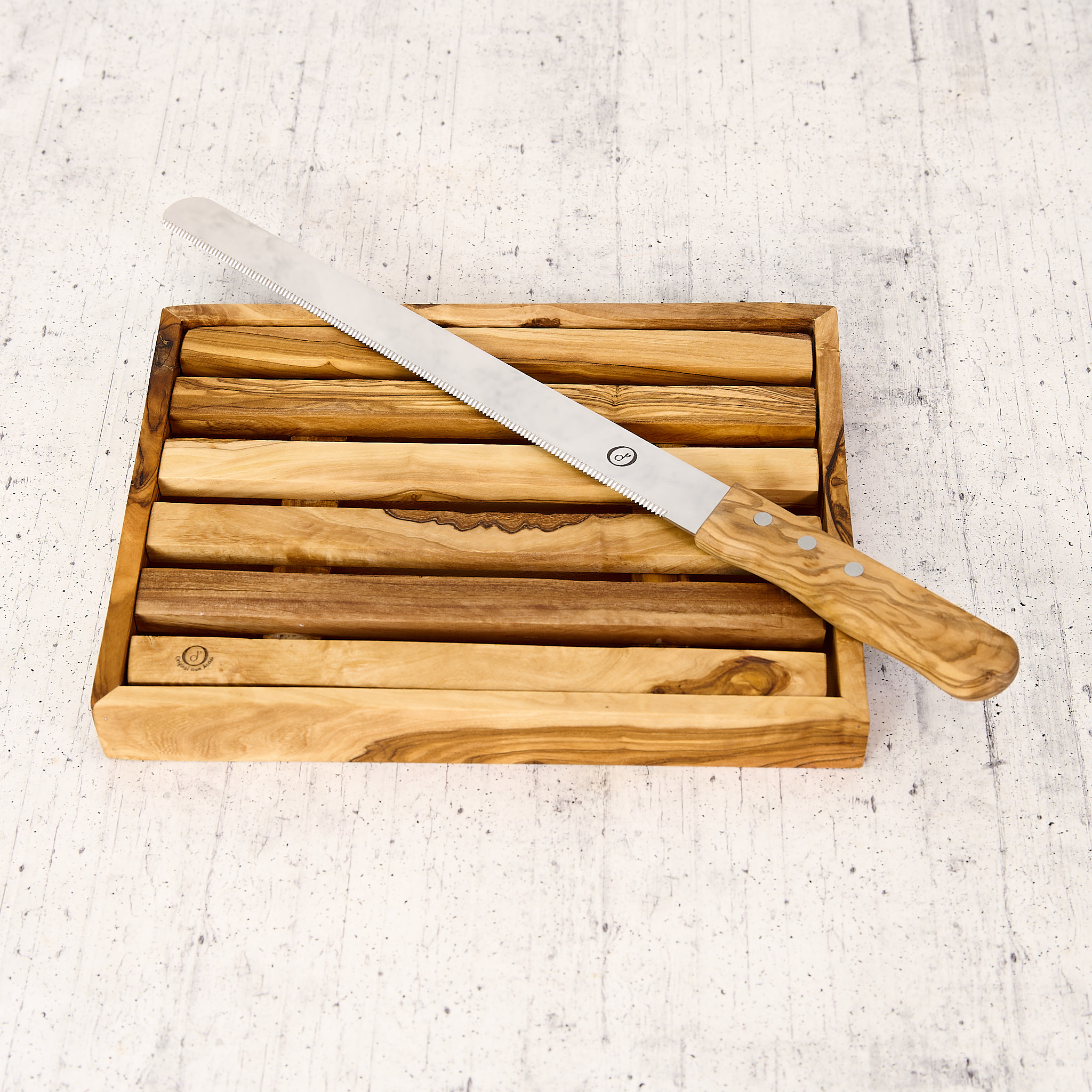 Coltello per pane con taglia pane in legno di ulivo